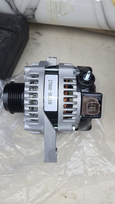 Продам генератор на Тойота 55