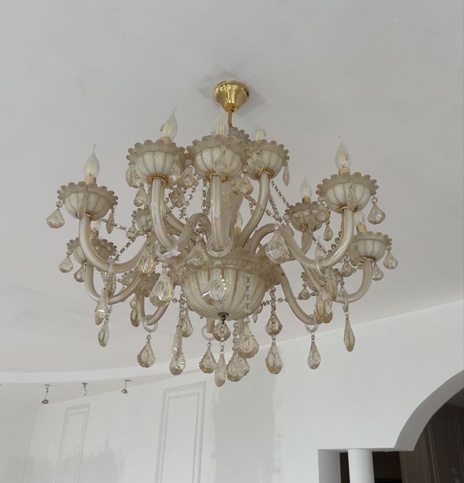 Продам люстру в отличном состоянии!