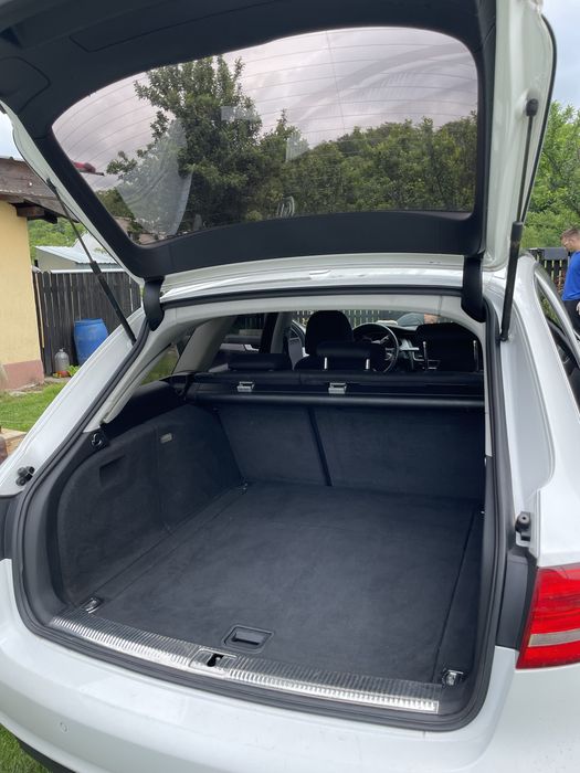 Se vinde Audi A4 Avant 2.0 TDI 2013