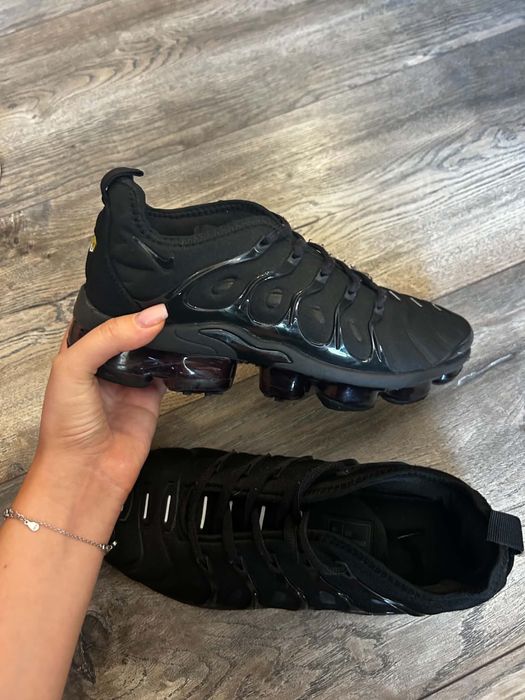 Оригинални nike vapormax plus