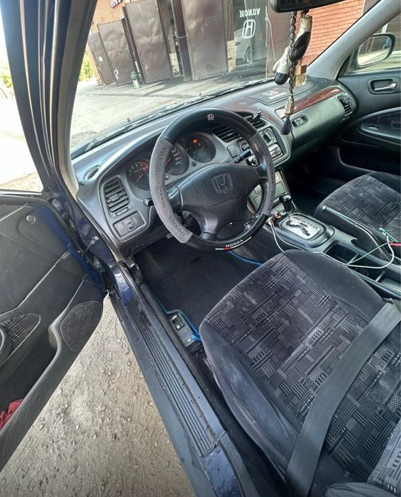 Продам машину Honda