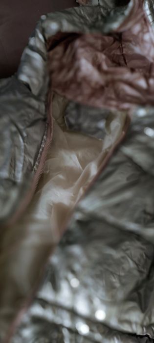 Пуховик46 р-р,шапка,кофта.