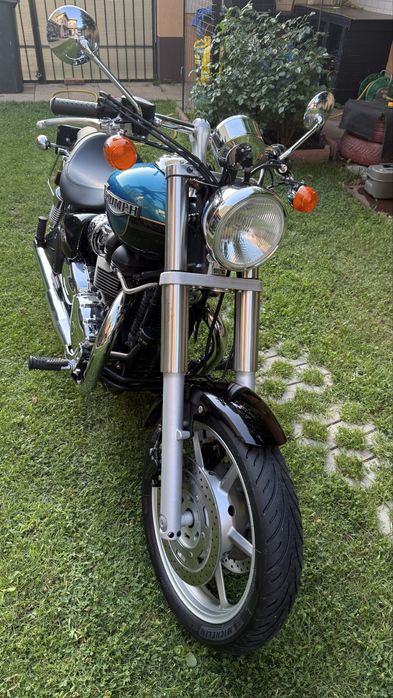 Triumph Speedmaster 865