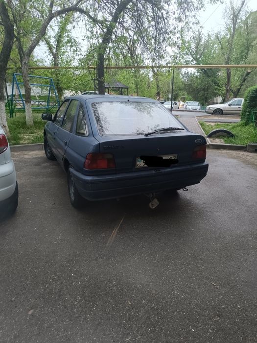 Авто на продажу ford