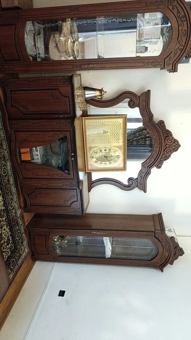 Mebel 2ta pinali 1ta kamot 8ta sutul 1ta stol stoli oyoqlari yechiladi