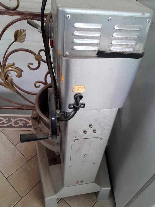 Тестомес - миксер