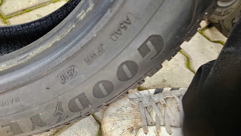 4 бр. зимни гуми GoodYear UltraGrip 9 185/65 R15 2018 г. 6 мм
