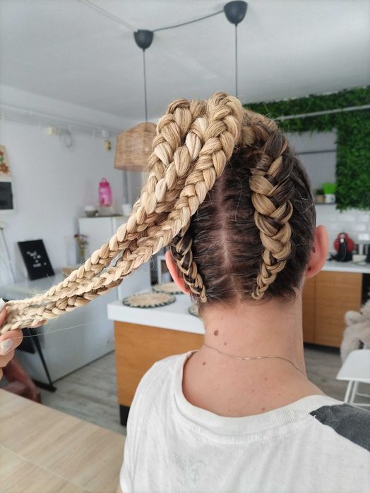 Codițe afro, diverse împletituri