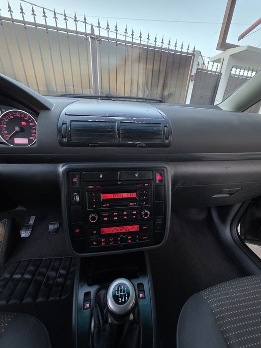 Seat alhambra 1.9TDI 116CP 2006