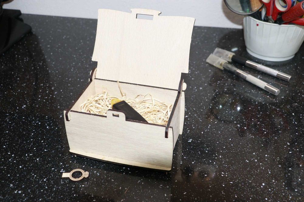 Cutii pentru stick USB personalizate pentru BOTEZ nunta