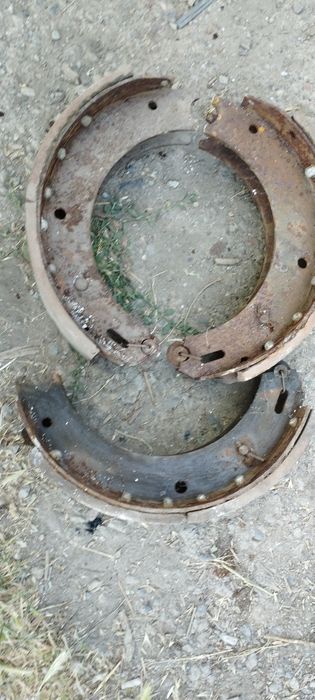Тормозные колодки на грузовое авто