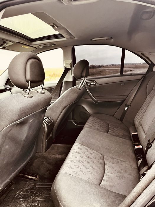 Mercedes C180 Kompressor CITITI DESCRIEREA