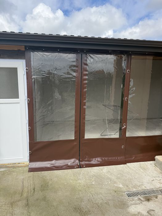 Ветроупорни завеси,тенти сенници покривала навеси барбекю ветробрани