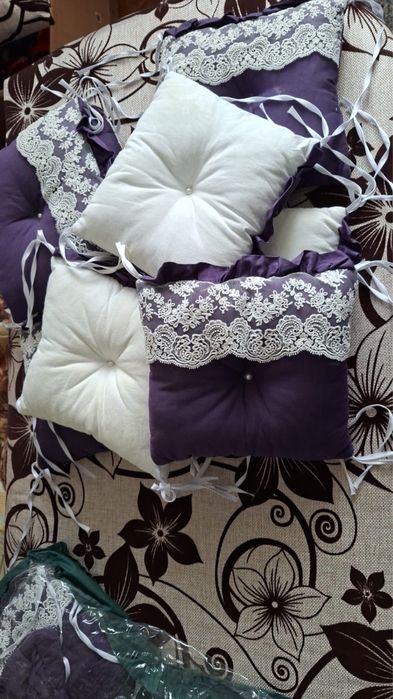 Продам бортики на кровать подушки