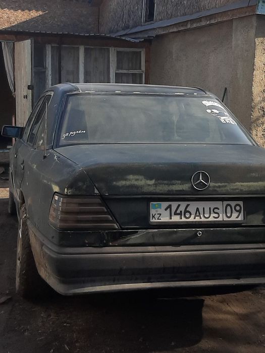 Mercedes Benz e260