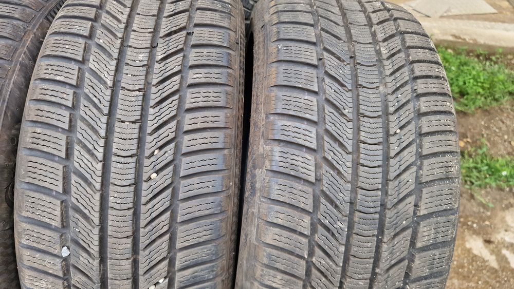 Anvelope 235/45R18 marca Continental, DOT 2022,M+S,7 mm