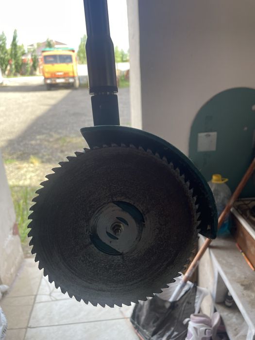 Электро пила на акумульторе