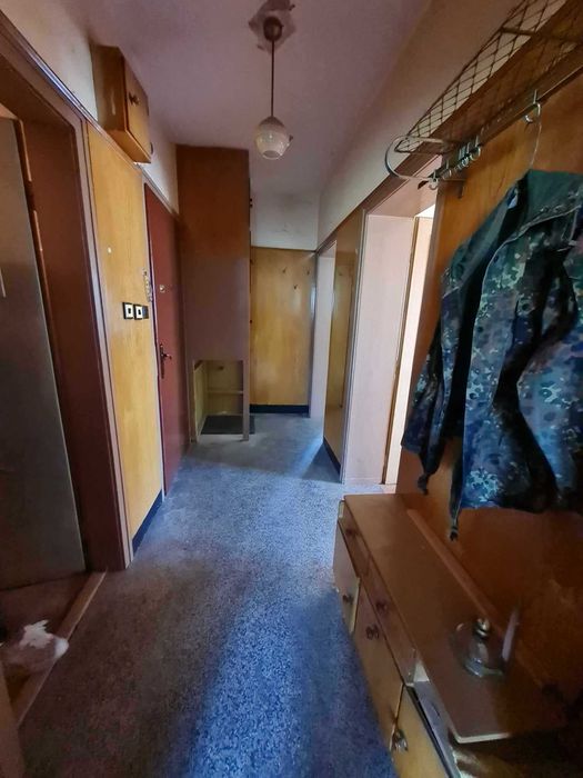 Продава се Тристаен апартамент в Плевен, Идеален център - 100 кв.м за 1288 €/кв.м - Снимка #7