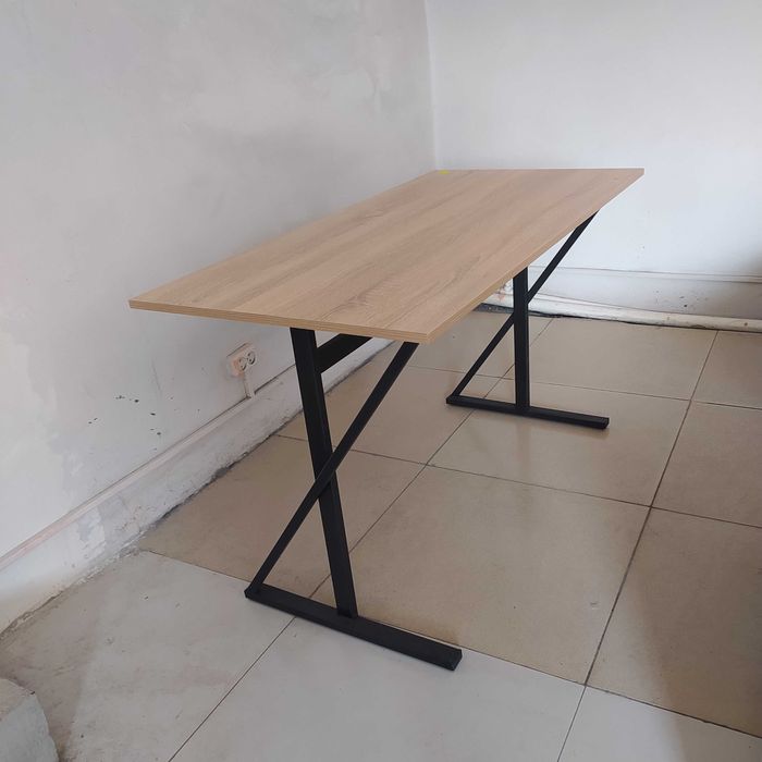 Столы письменные