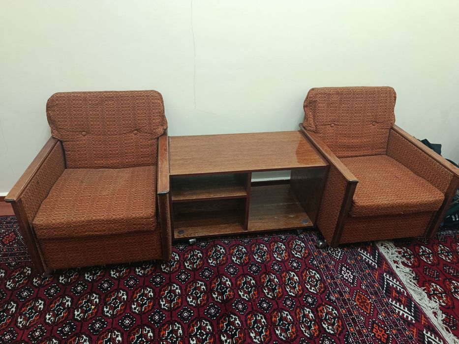 Komplekt kreslo stoli bilan