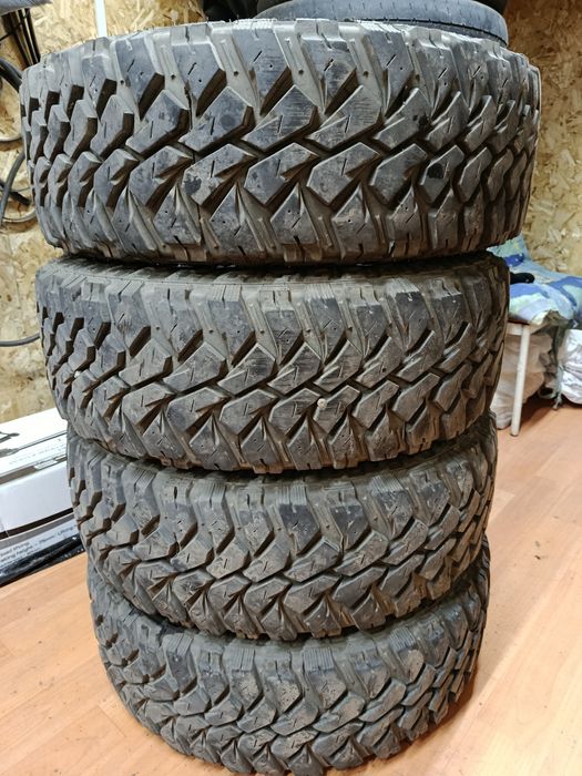 Maxxis 265 70 R16 MT