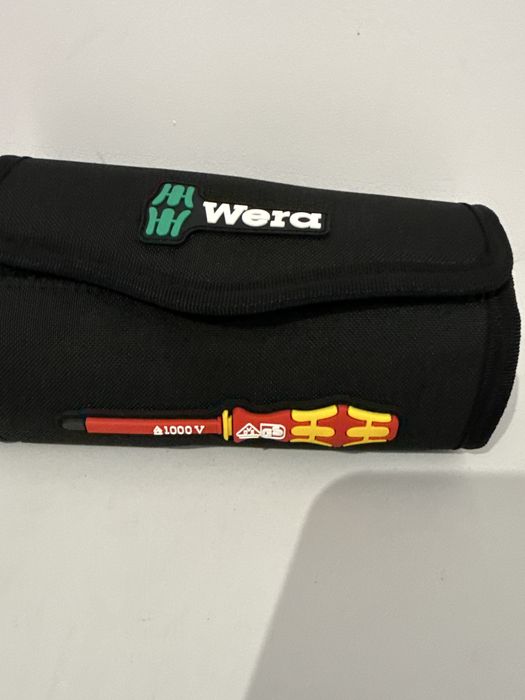 Setul de șurubelnițe izolate Wera Kraftform Kompakt VDE 17 Universal 1 + Set de chei tubulare cu clichet Wera 8100 SB 12 Zyklop Comfort