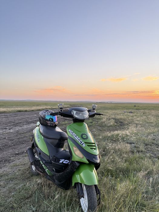 Продам скутер Racer meteor