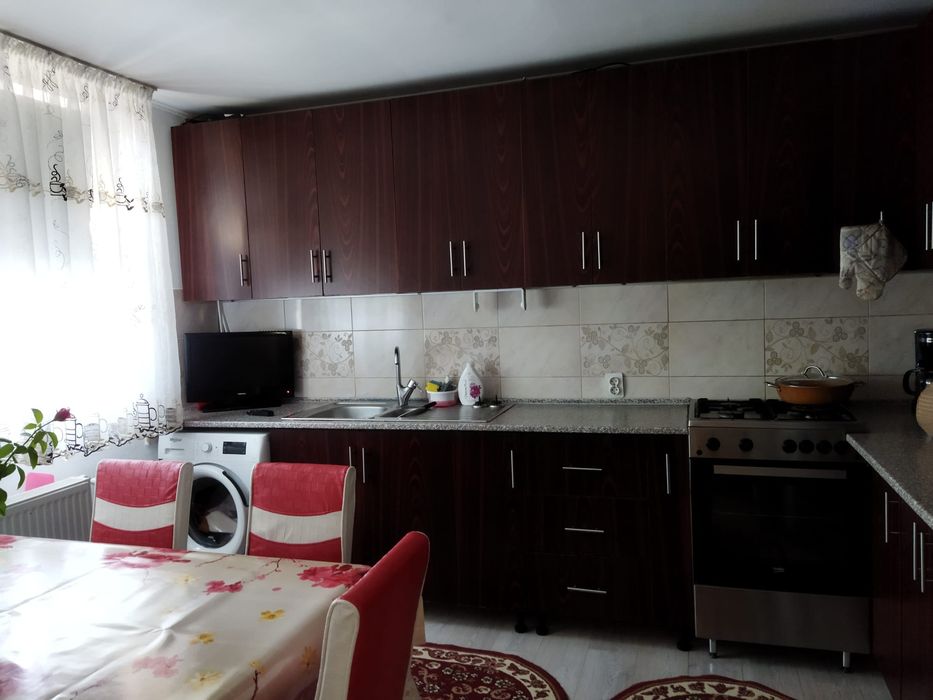 Vand urgent mobila bucatarie