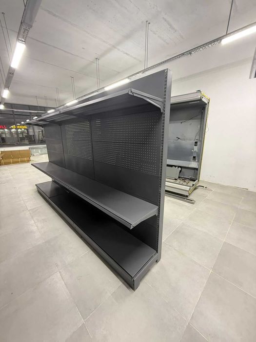 Металлические полки и стеллажи