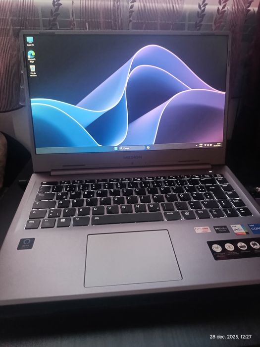 De Vânzare: Laptop MEDION Akoya S15449 S15449 – Performanță de T