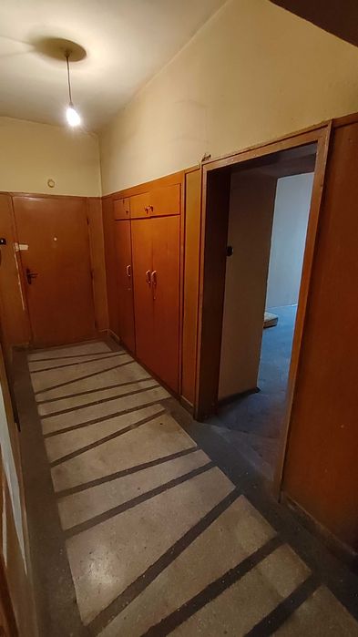 Тристаен апартамент в центъра на гр. Перник – кв. Рено