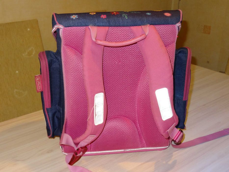 Продавам ученическа раница Herlitz