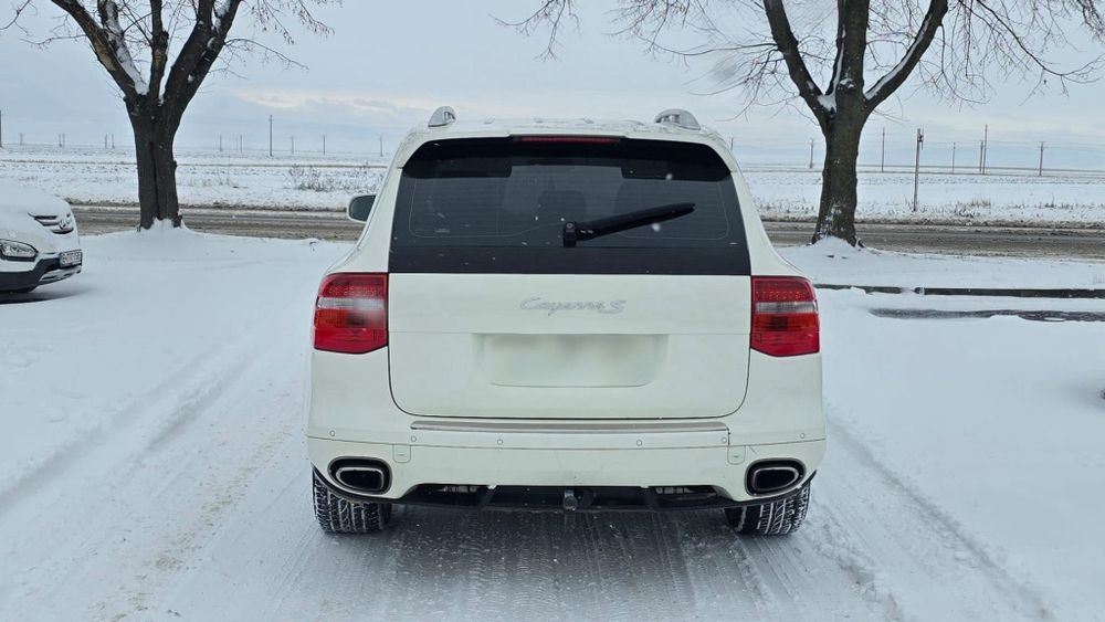 Porsche cayenne 4.8
