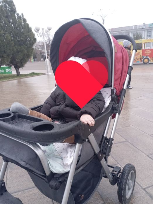 Прогулочная коляска