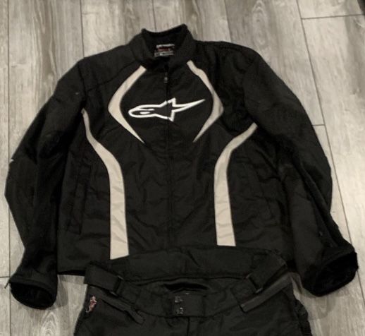 Продам Мотокуртку б/у текстиль