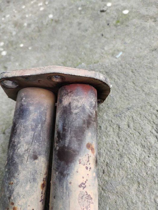 Продаётся глушитель первый часть 2109