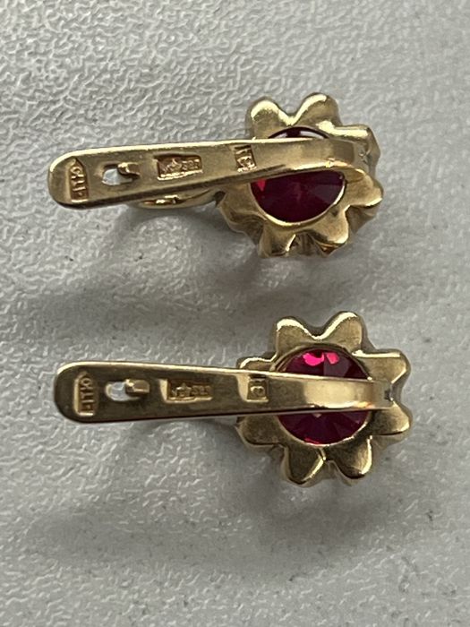 Золотые серьги 583