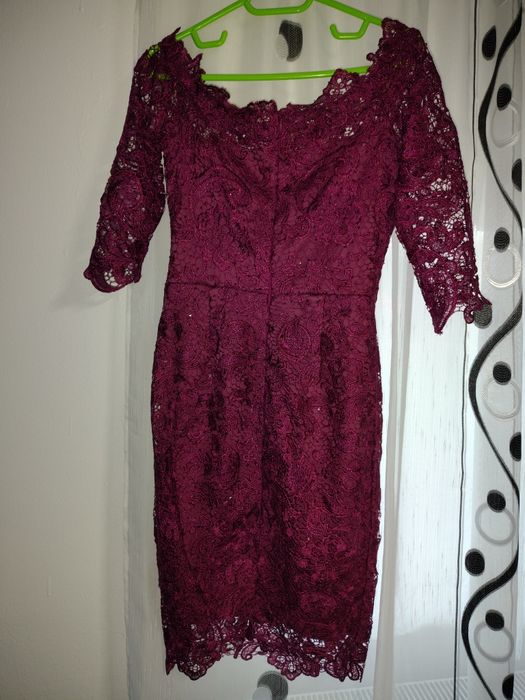 Vând rochie Miss Grey