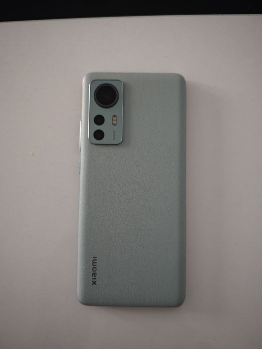 Vând telefonXiaomi 12