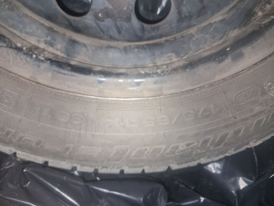 Продам колеса с гранты в отличном состоянии