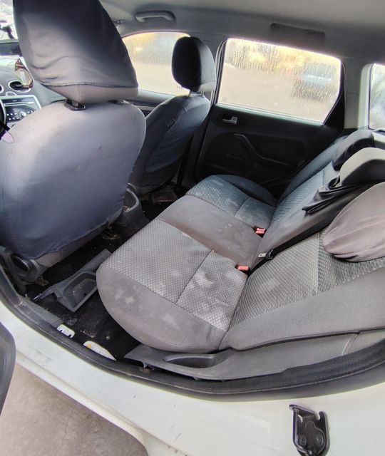 Lampa / Tripla stop stanga pe aripa Ford Focus 2005