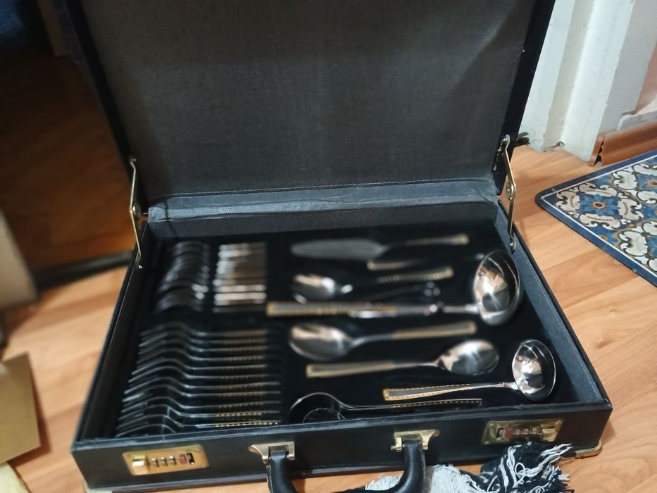 Set tacâmuri Solingen (Carl Schmidt Sohn) - Inox 18/10 - 90 piese, Nou