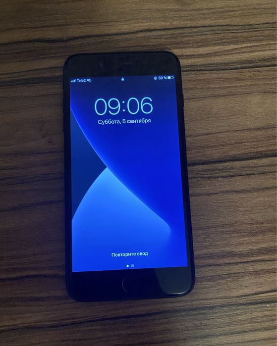 Продам Iphone 7 plus