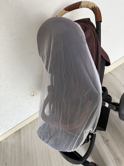 Продам всесезонную прогулочную коляску tomix