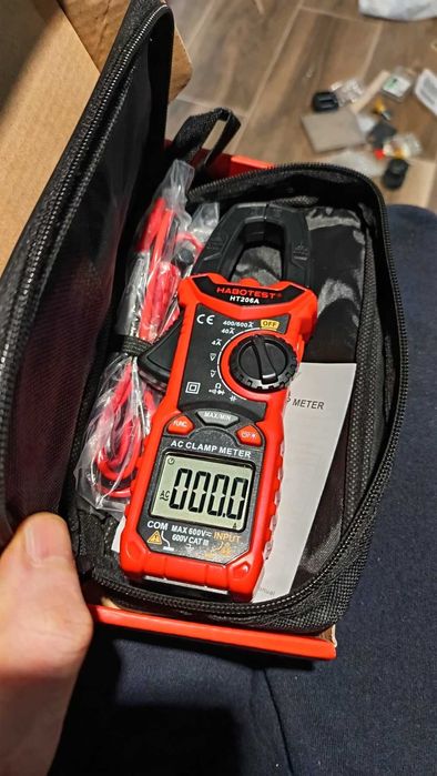 Професионален мултицет с амперклещи за АС напрежение Habotest HT206A