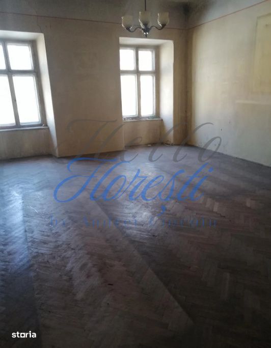 Apartament 2 camere 74 mp, monument istoric, UNICAT!