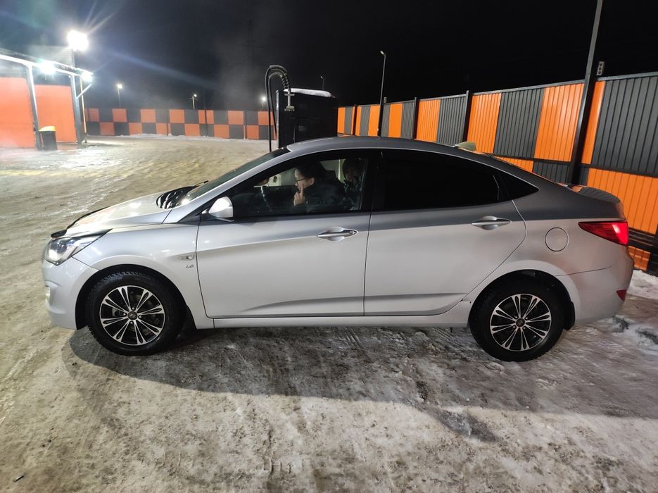 Продам Hyundai accent 2015
