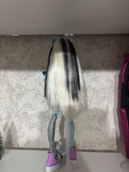 Продам куклу монстер хай