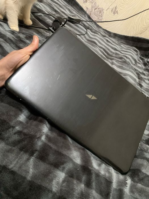 Срочно ноутбук Hp