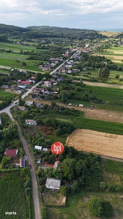 SE VINDE Gospodarie taraneasca,  Valea Glodului (Vulturesti), jud. SV